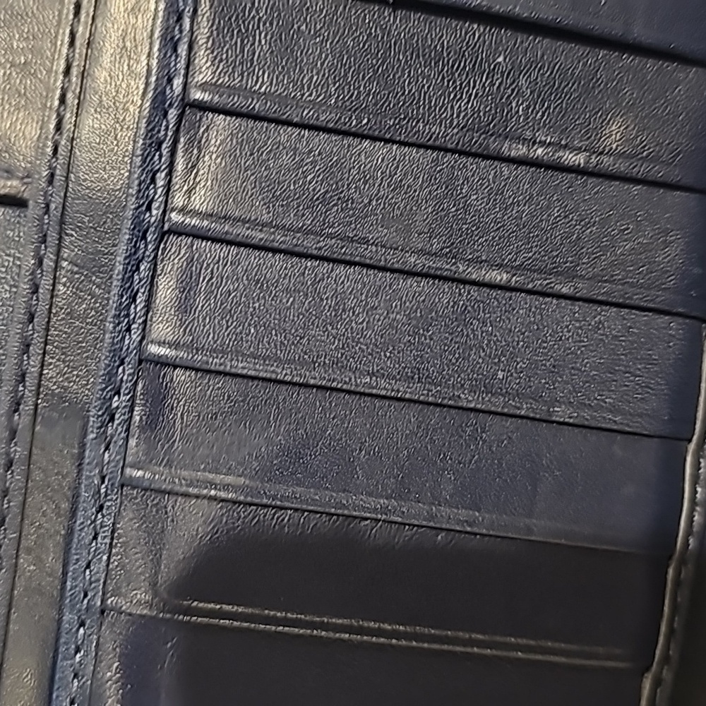 Coach navy blue leather wallet clasp closure multiple car slots - Picture 9 of 11